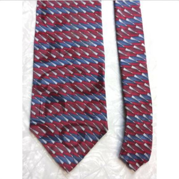 ❤💋Holographic Red, Blue & Gray Men's Tie 100% Silk - Picture 1 of 3